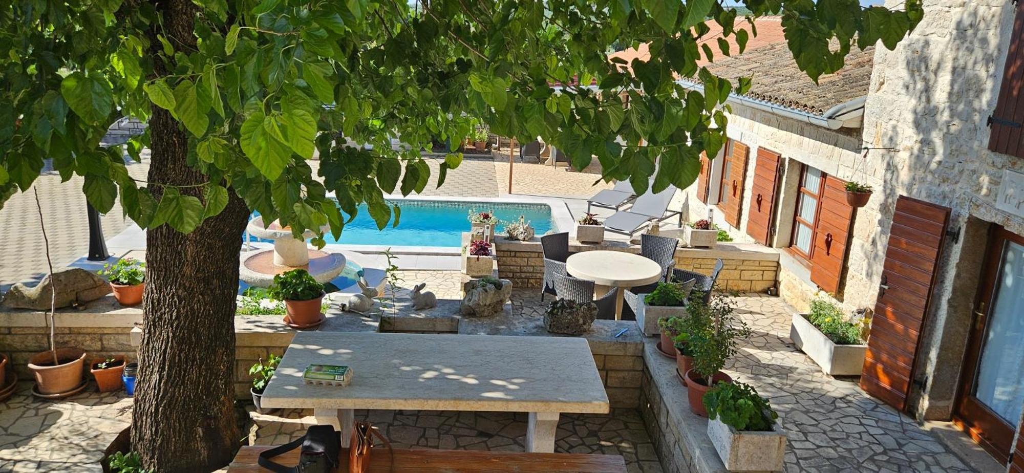 Apartments Vesna With Pool - New! Sveti Lovreč Pazenatički Стая снимка