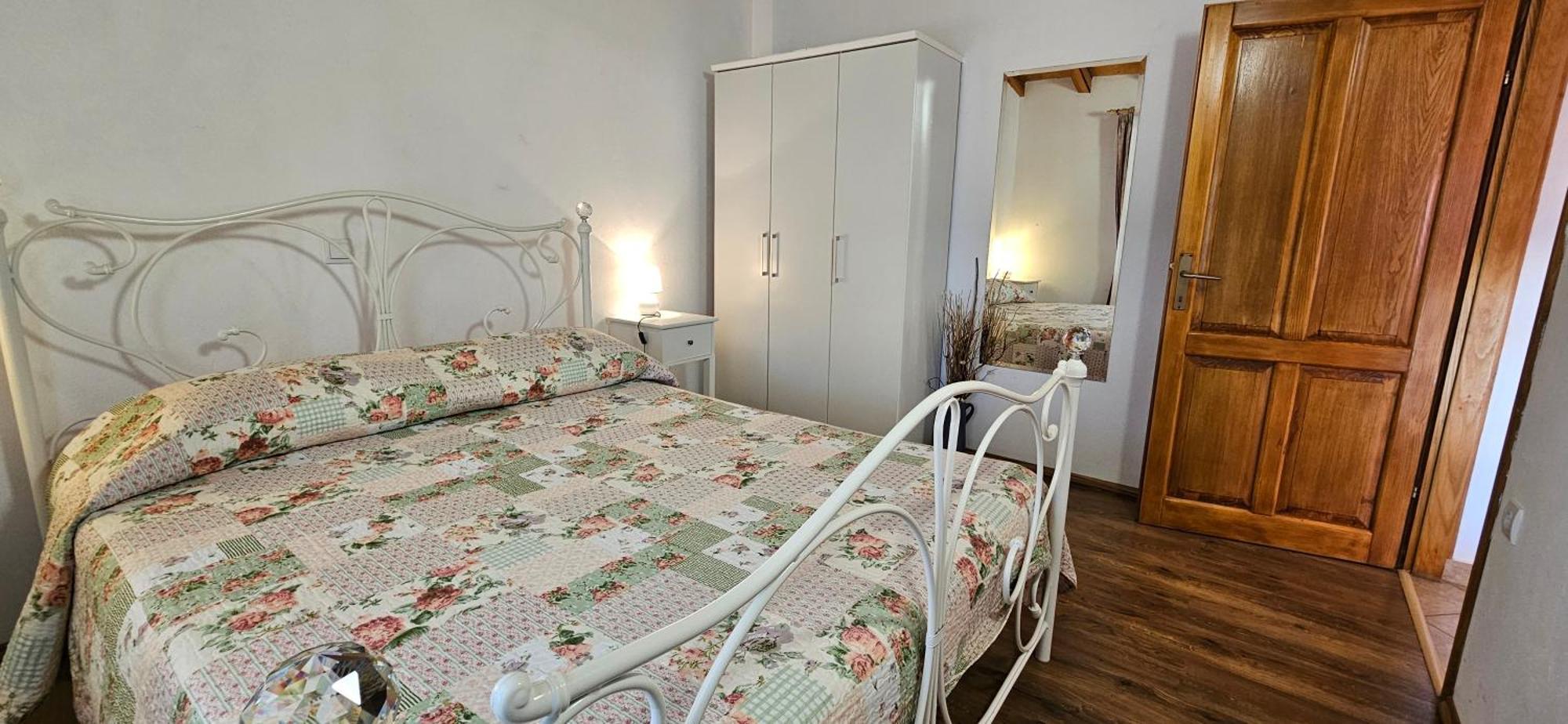 Apartments Vesna With Pool - New! Sveti Lovreč Pazenatički Стая снимка